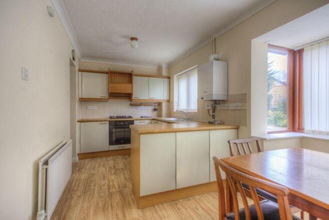 Kitchen / Brea...