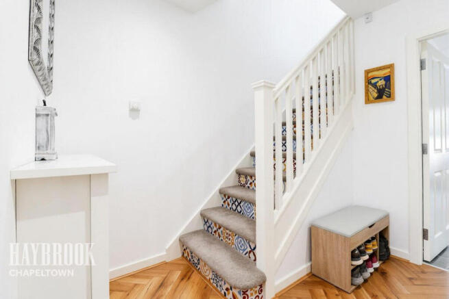 4 bed Town House for sale Image 11