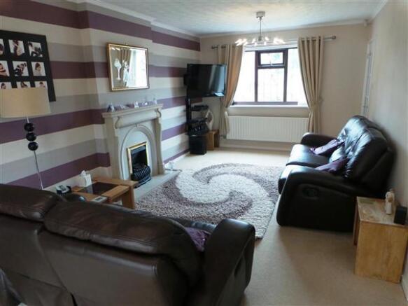 Lounge / Dining Room