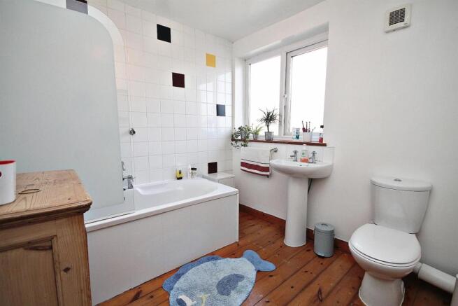 Bathroom/Wc