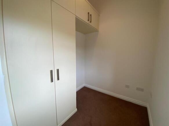 BEDROOM.jpg