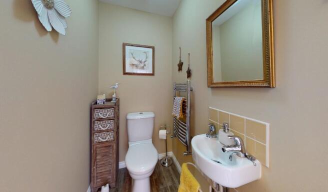 CLOAKROOM/WC