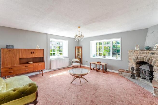 3 - sitting room.jpg