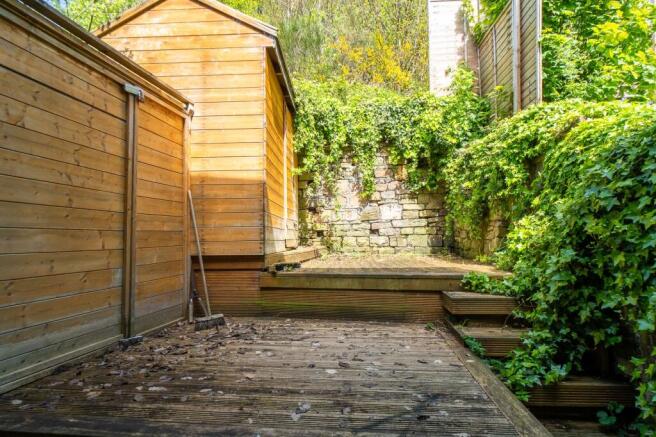 2 bed Terraced to rent Image 12