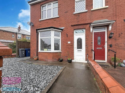 Bristol Avenue, Farington