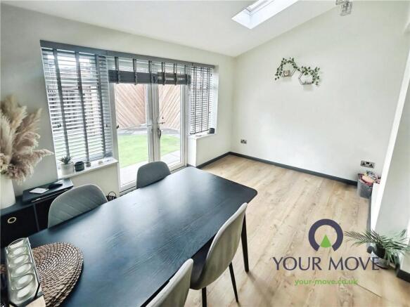 3 bed Semi-Detached to rent Image 6