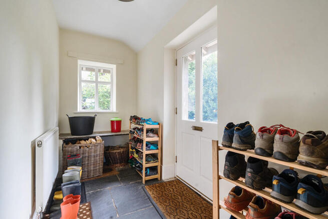 Boot Room / Rear ...