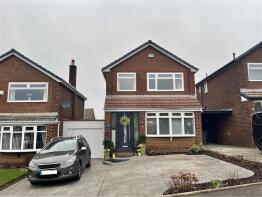 52, Carrbrook Crescent, Stalybridge SK15 3LR