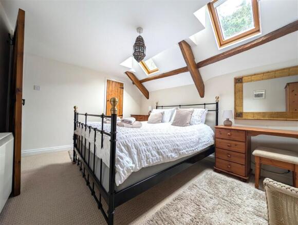 bed 1 a.jpg