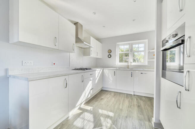 1363485-9-68e3e74...