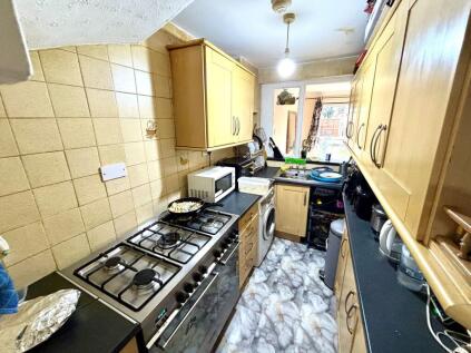 Romsey Road, Dagenham, RM9