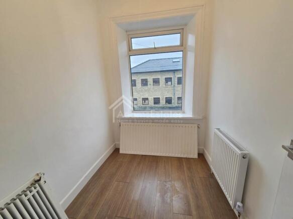4 bed Terraced for sale Image 8
