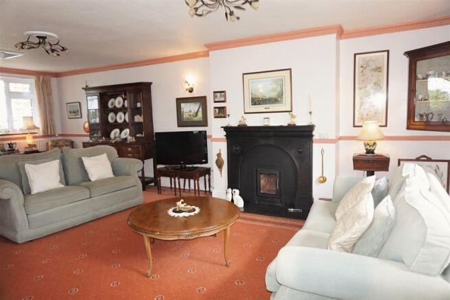 Lounge 2