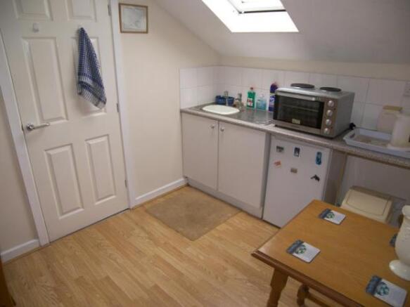Flat Kitchen