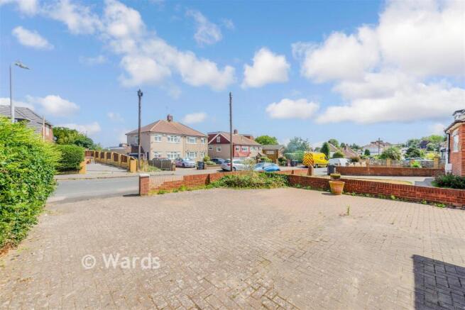 Driveway/Parking