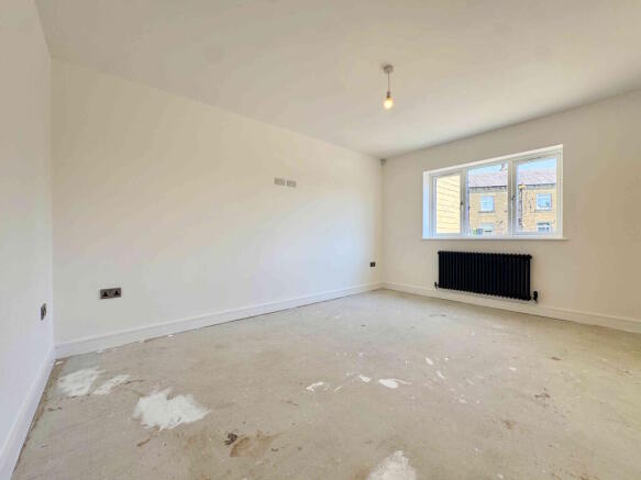 4 bed Town House for sale Image 4