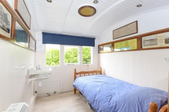 bedroom 2 (alt)
