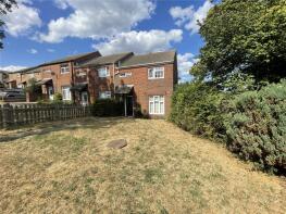 38, Ryde Close, Princes Park, Chatham ME5 7QJ