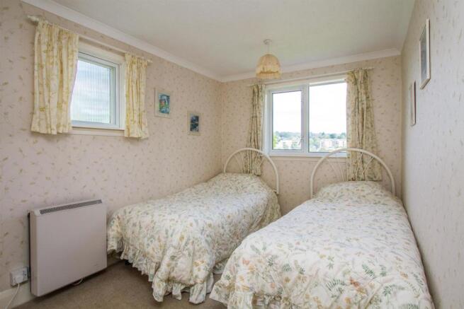 bed 2.jpg