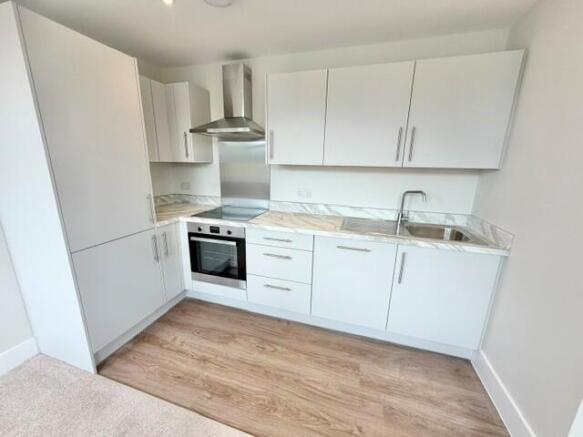 1 bed Apartment to rent Image 3