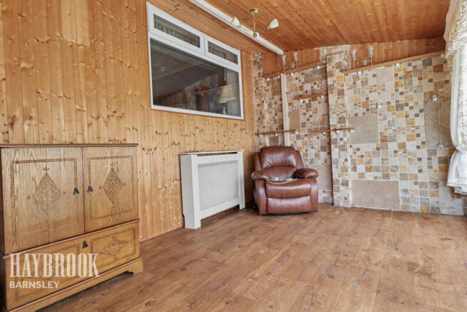 2 bed Detached Bungalow for sale Image 6