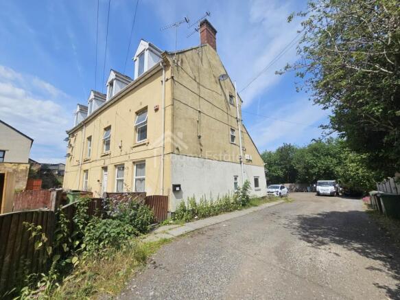 11 bed Block of Apartments for sale Image 5