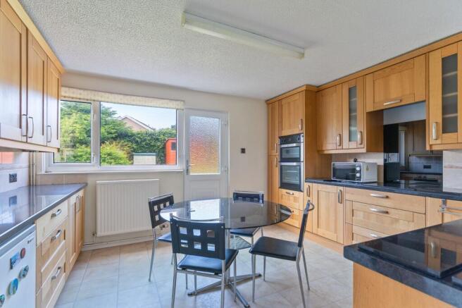 Kitchen / Breakfast Room