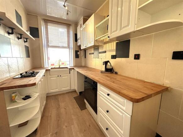 1 bed Terraced for sale Image 8