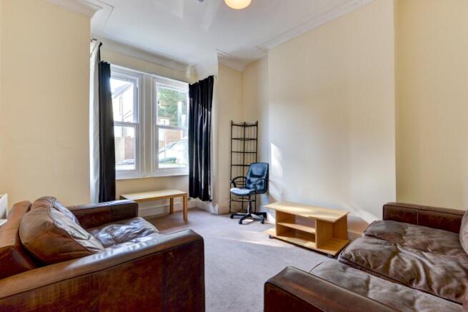 8 Hollingbury Park Avenue lounge