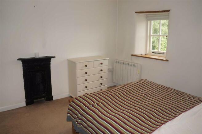 Bedroom 1 10'10"  x 10'