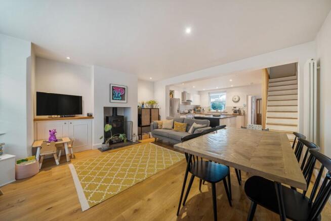 Kitchen/Dining Room (1)