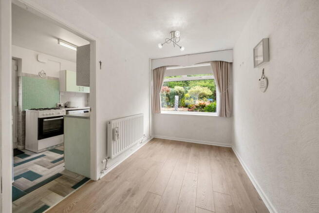 3 bed Semi-Detached for sale Image 7