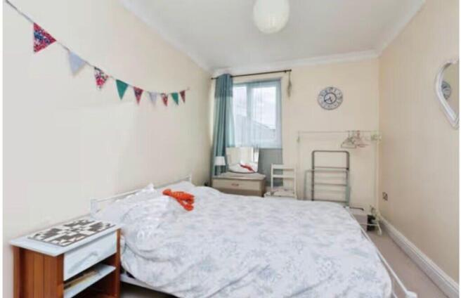 1 bed Flat for sale Image 11