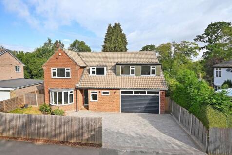 Wayside Crescent, Harrogate, HG2