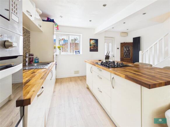 3 bed Terraced for sale Image 6