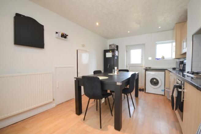 3 bed Terraced for sale Image 6