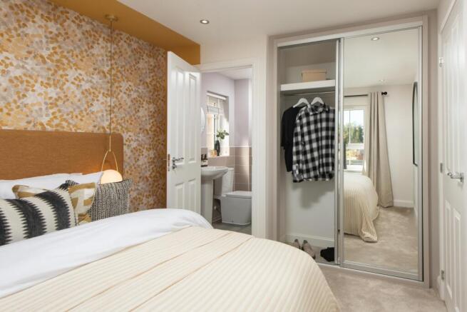 4 bed Detached for sale Image 6