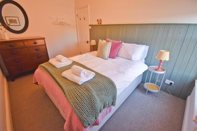Bedroom 1.2.jpg