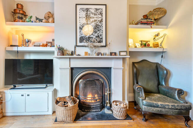 1403139-2-696f962...