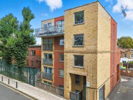 Flat 8, 62 64, Globe Road, London E1 4DS