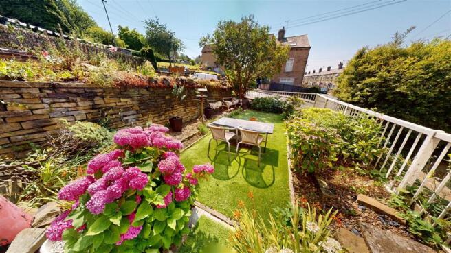 3 bed Terraced for sale Image 12