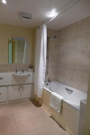 Guest Suite