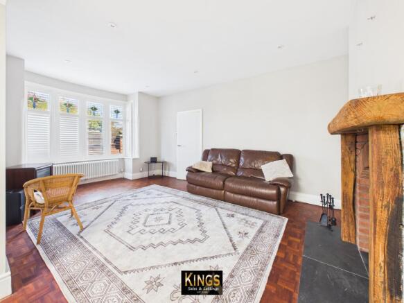 3 bed Semi-Detached for sale Image 6