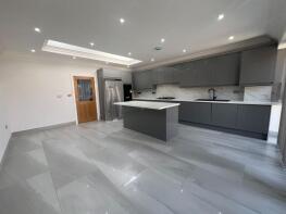 119, Tomswood Hill, Ilford IG6 2HR