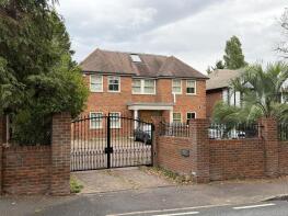 Willow End, Hendon Wood Lane, Barnet Gate, London NW7 4HS