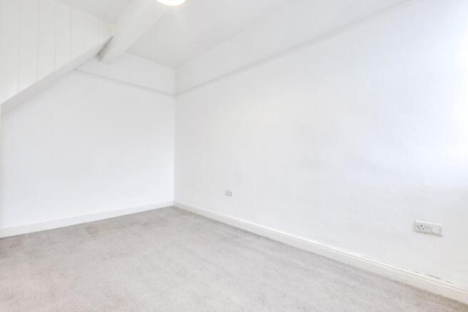 2 bed Terraced for sale Image 9