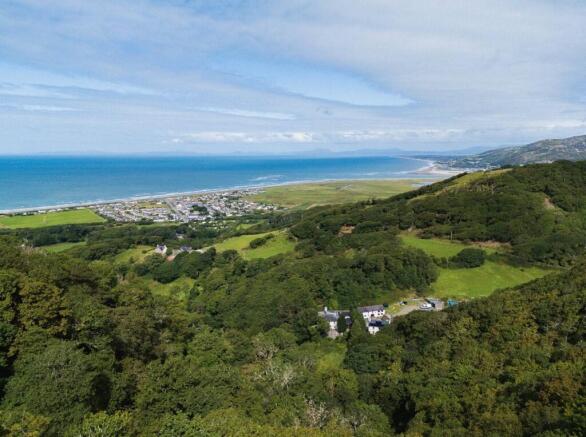 Panteinion Hall, Ffordd Panteinion, Friog, Fairbourne, Gwynedd, LL38 2TJ