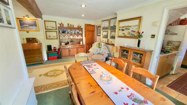 Dining Area.jpg