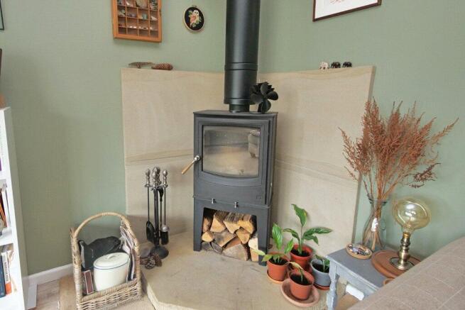 3 bed Semi-Detached for sale Image 6