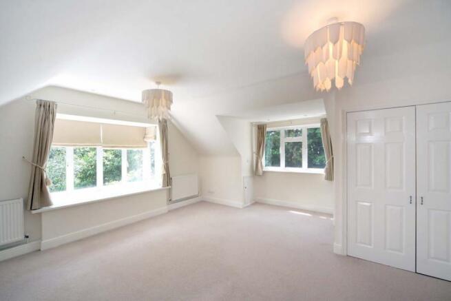 4 bedroom property t